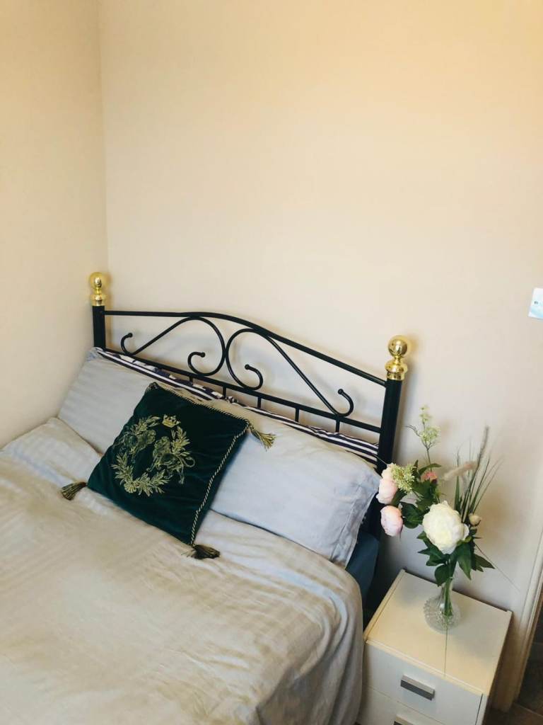 Double room to let