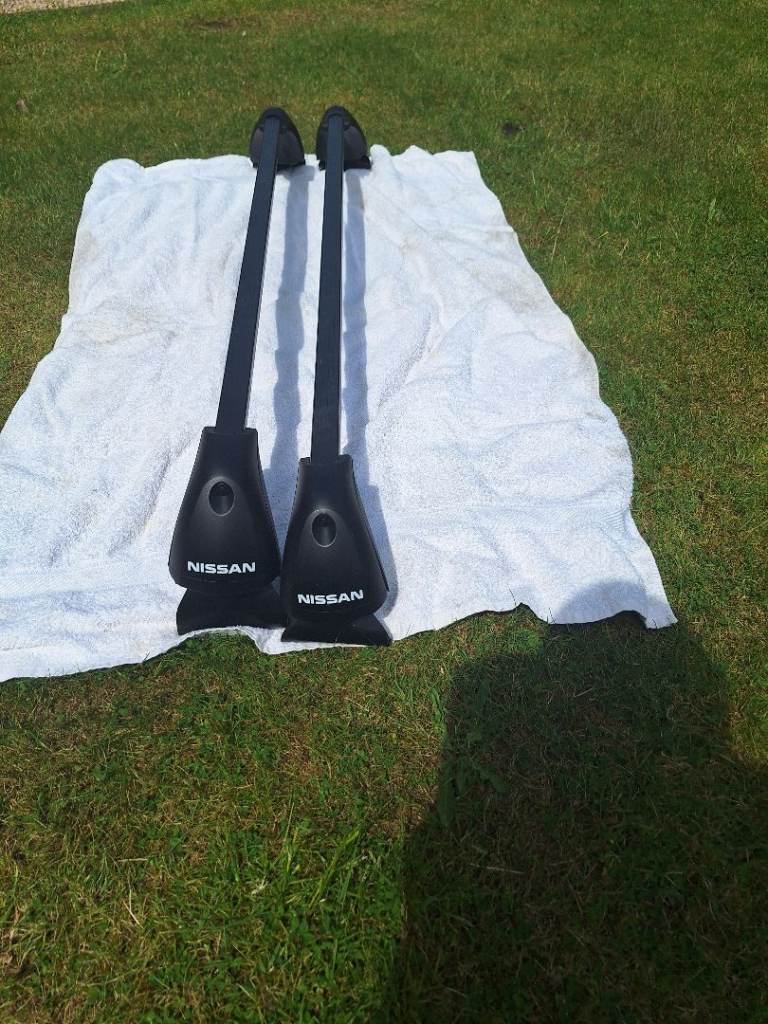 Nissan Roof Bars
