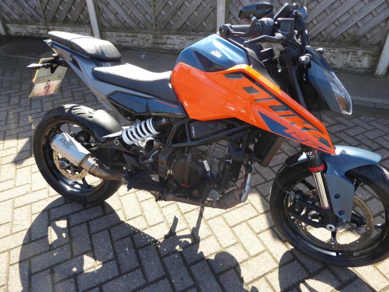 KTM DUKE 125 74 REG IXIL EXHUST TAIL TIDY OWNERS HAND BOOKS SPARES REPAIR