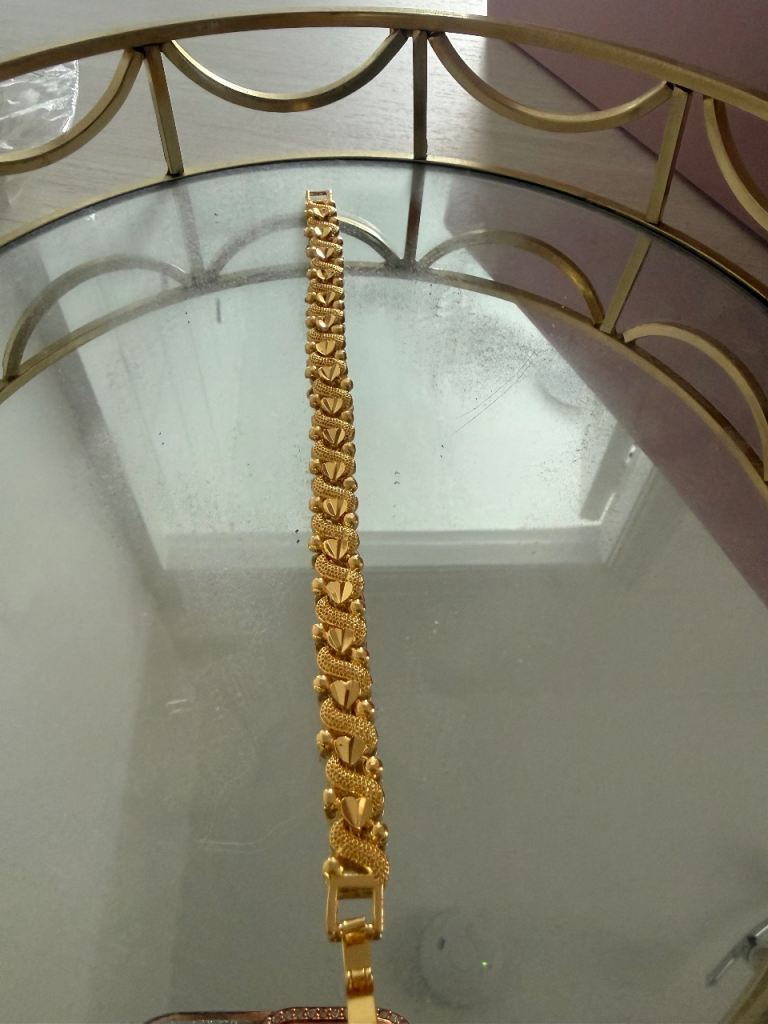 Gold Tone Bracelet – As Good As New
