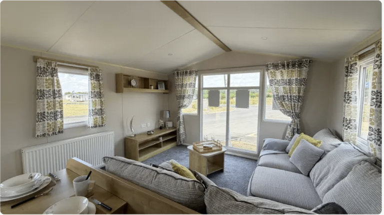 CHEAP CARAVAN FOR SALE IN SUFFOLK - OPEN 11.5 MONTHS