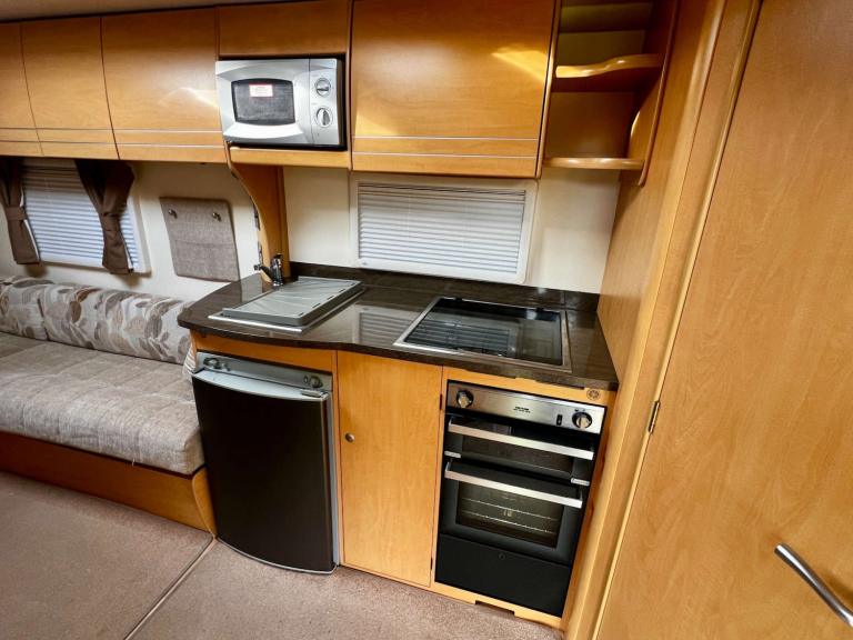 2011 Peugeot Olympus 462 Olympus 462 Single Axle Unlisted Petrol Automatic