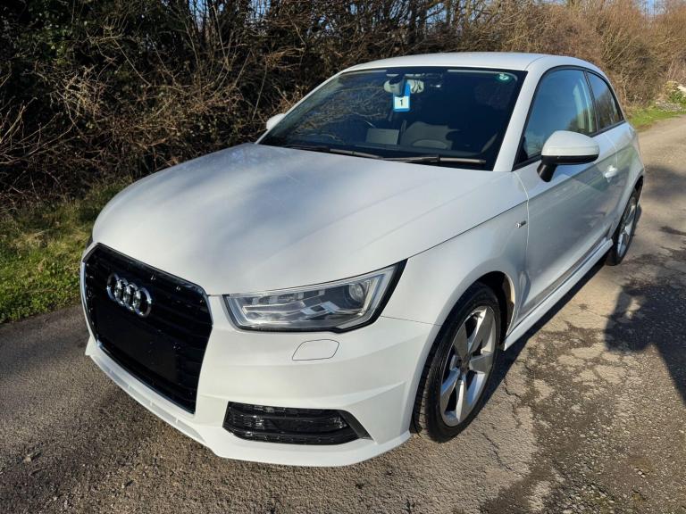  Audi A1 1.0 TFSI S line Hatchback 3dr Petrol S Tronic Euro 6 (s/s) (Nav) (95 ps) Petrol Automatic