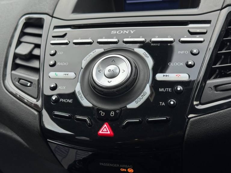 2015 Ford Fiesta 1.0T EcoBoost Titanium Hatchback 5dr Petrol Powershift Euro 6 (100 ps) Hatchback...