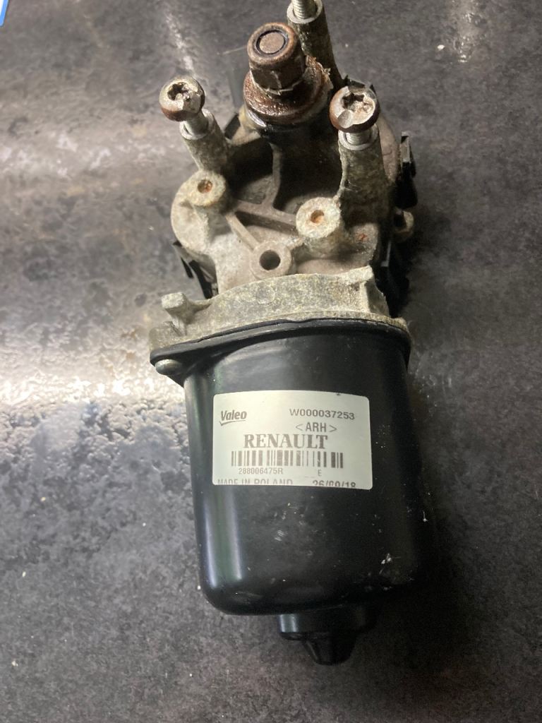 Dacia Duster Wiper Motor 