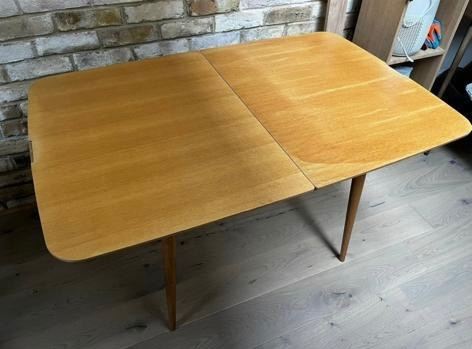John Lewis extendable dining table