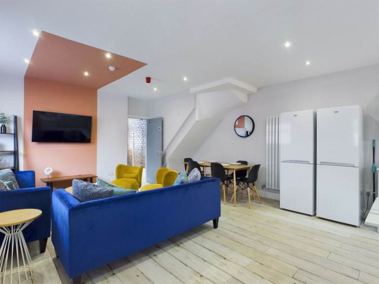 Liverpool – All-Inclusive Professional House - 8 Bedrooms