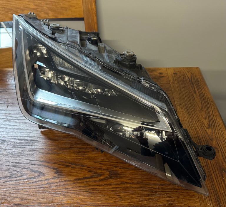 Seat Leon 5F(2013-2017) Right Hand LED Headlight