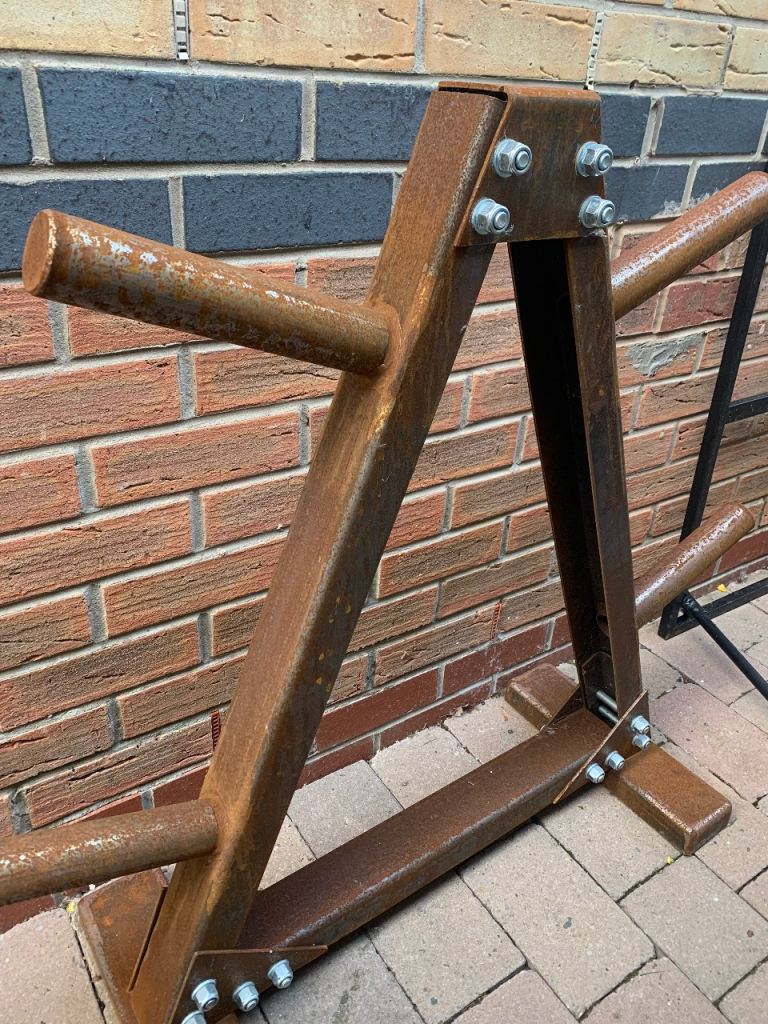 Sturdy Metal Weight Plate Storage Rack – Fair Condition
