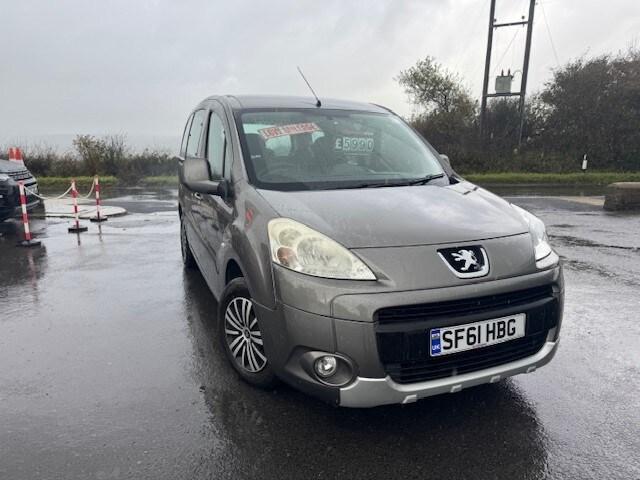 2011 Peugeot Partner HORIZON 1.6 E-HDI TEPEE S AUTOMATIC MPV Diesel Semi Automatic