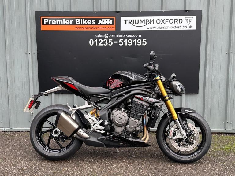 Stunning One Owner 2025/25 Triumph Speed Triple 1200 RS Motorcycle 