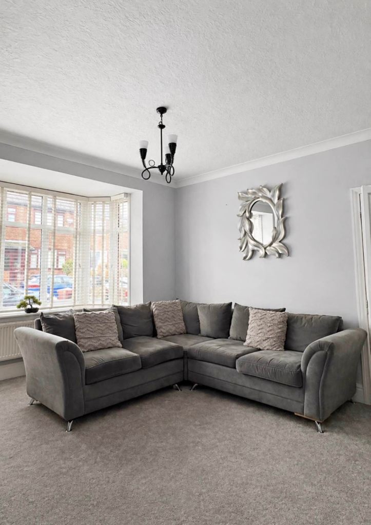 Sofa good condition 