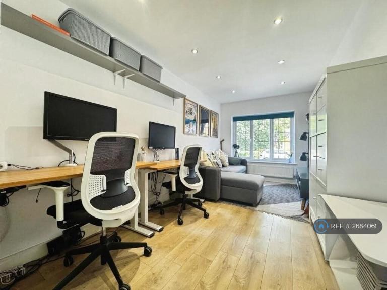 3 bedroom house in Mallards Walk, Preston, PR5 (3 bed) (#2684061)