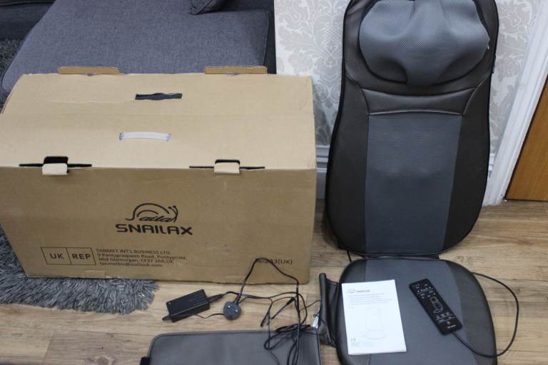 Snailax Back And Neck Massager With Heat Lots Of Different Settings Looks Unused 