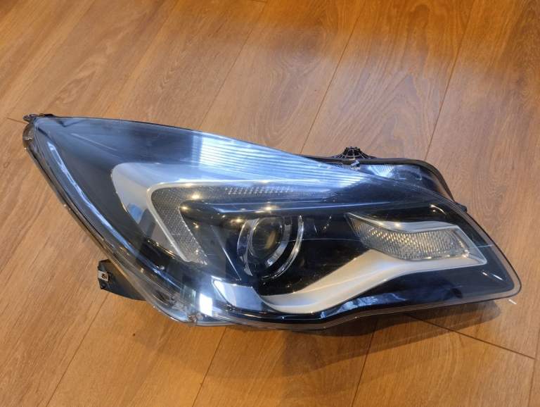 2016 VAUXHALL INSIGNIA DRIVER SIDE FRONT RIGHT HEADLIGHT 39031210