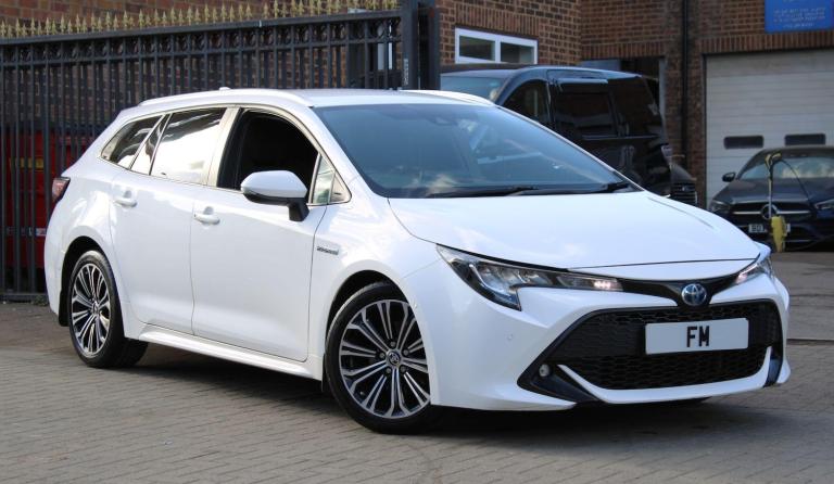  Toyota Corolla 2.0 VVT-h Design Touring Sports CVT Euro 6 (s/s) 5dr Petrol/Electric Hybrid Autom...