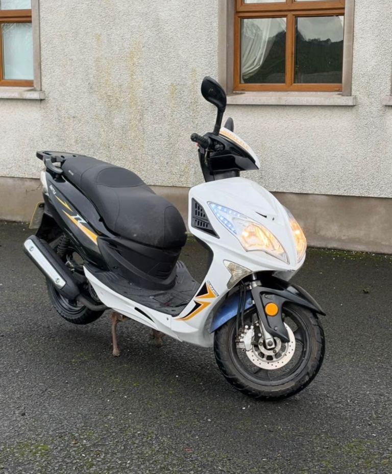2018 Sinnis 125cc Shuttle FULL MOT