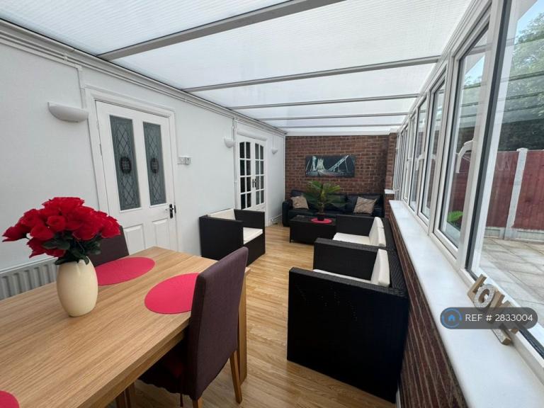 1 bedroom in Corran Way, South Ockendon, RM15 (#2833004)