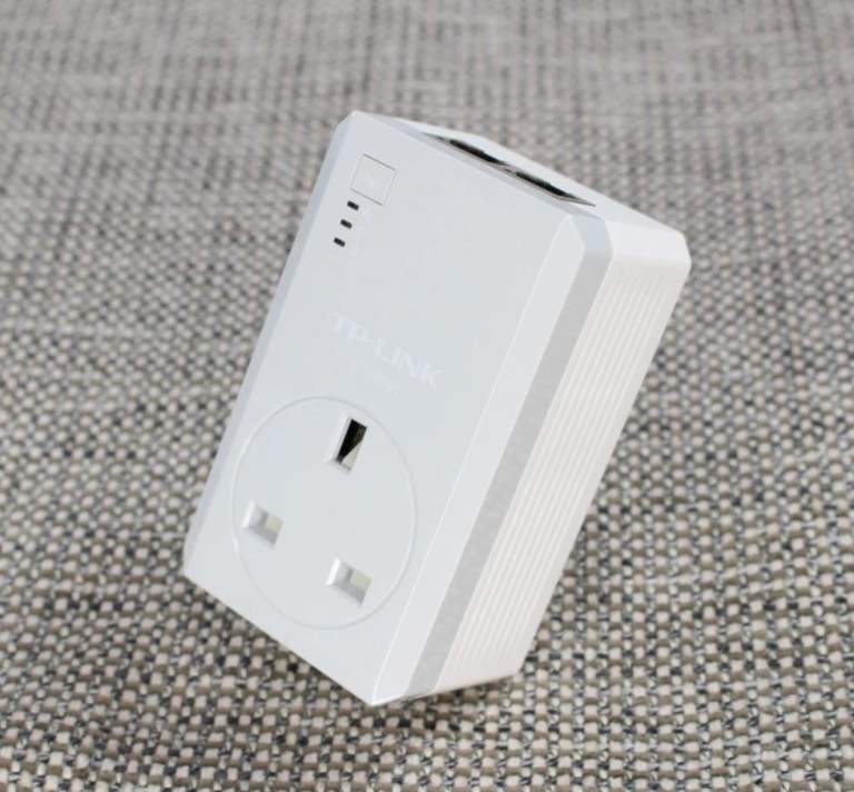 TP-Link AV600 TL-PA4020P 2-Port Passthrough Powerline Adapter – 600Mbps - Add On