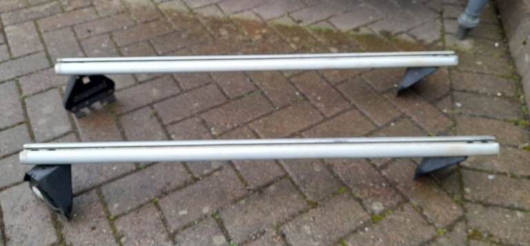 Car roof bars 