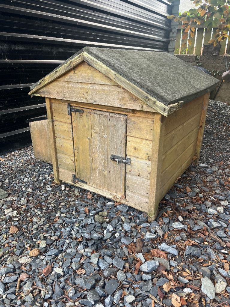 Chicken hen house coop 