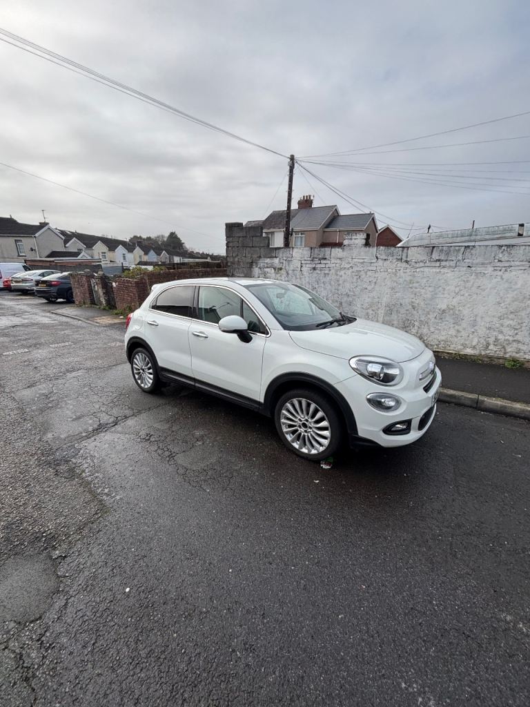 Fiat 500X Lounge Multijet – 2016 – Diesel – Long MOT, 1 owner from new, £20 a year tax