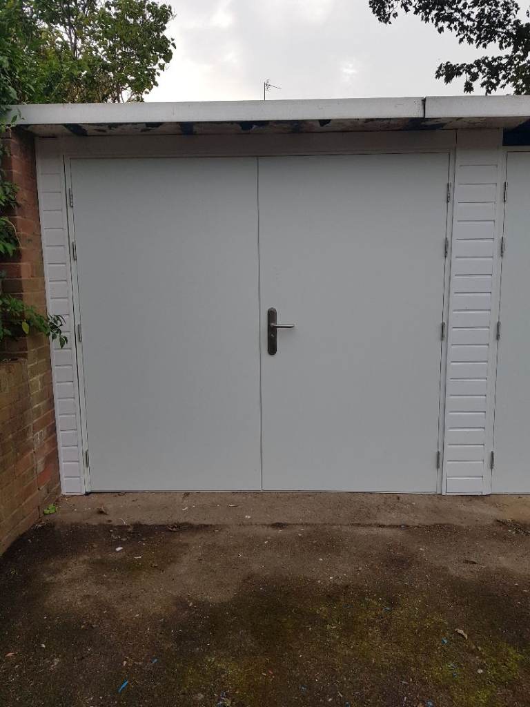 Garage/Storage for rent (Featherstone WV10 7HS)