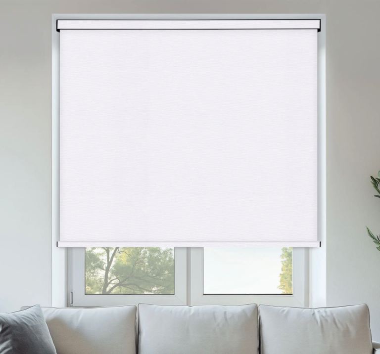 White Roller Blind – Excellent Condition