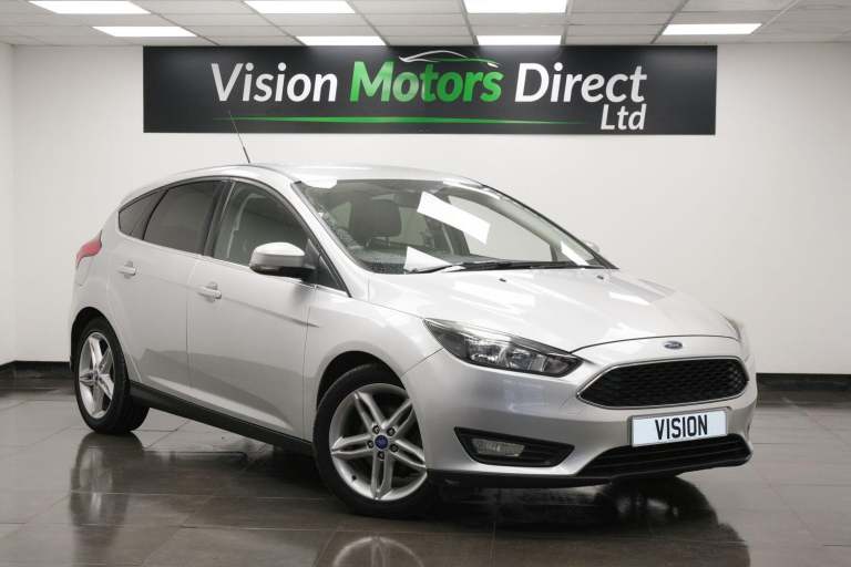 2015 Ford Focus 1.0T EcoBoost Zetec Euro 6 (s/s) 5dr HATCHBACK Petrol Manual