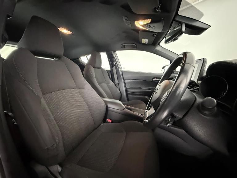 2018 Toyota C-HR 1.8 VVT-h Icon CVT Euro 6 (s/s) 5dr HATCHBACK Petrol/Electric Hybrid Automatic