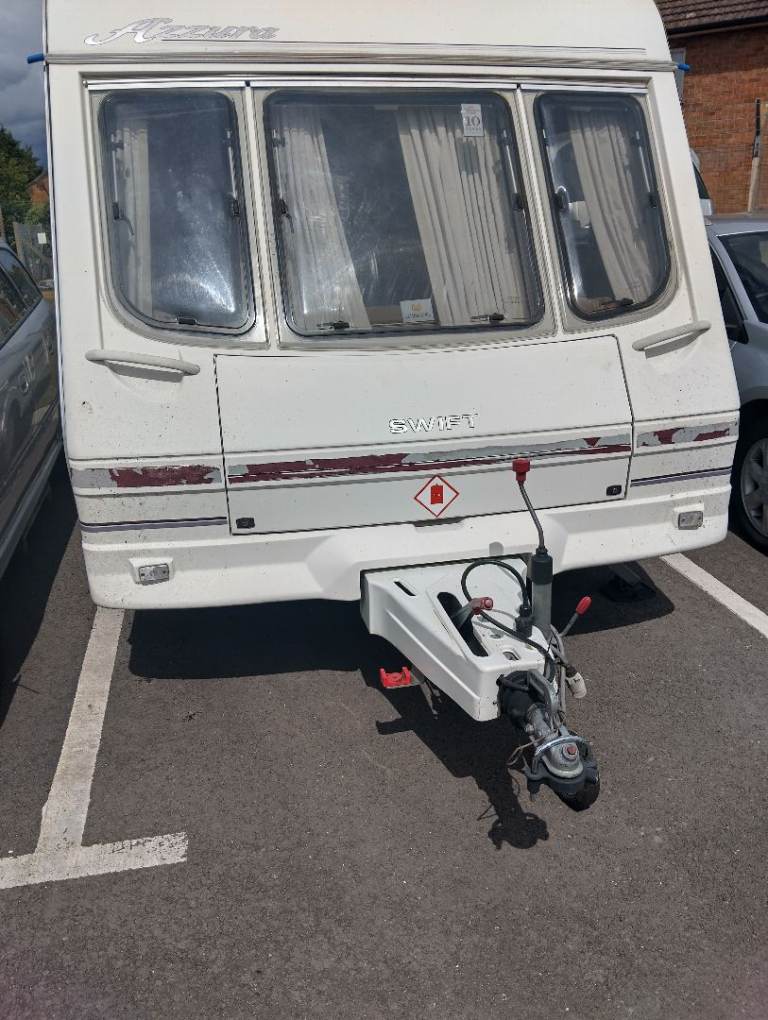 5 birth caravan 