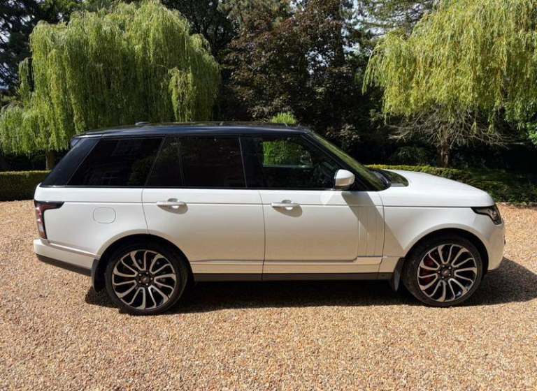 2013 Land Rover Range Rover 4.4 SD V8 Vogue SE SUV 5dr Diesel Auto 4WD Euro 5 (339 ps) Automatic ...