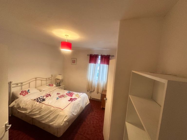 Affordable furnished room available now