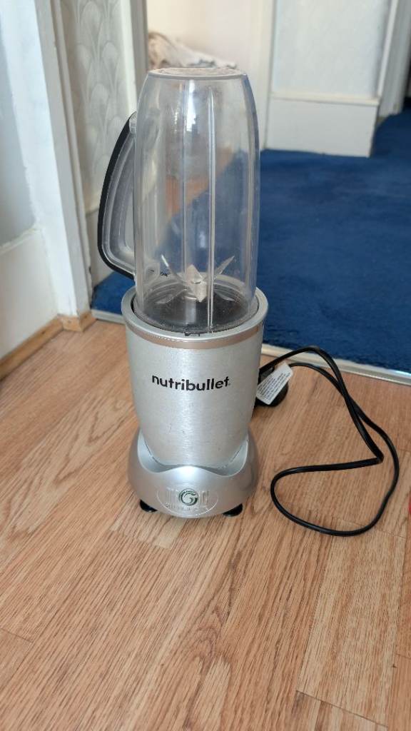 NutriBullet 1200 with box 
