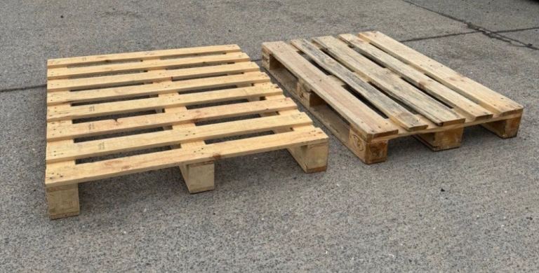 2x Wooden pallets free Cambuslang