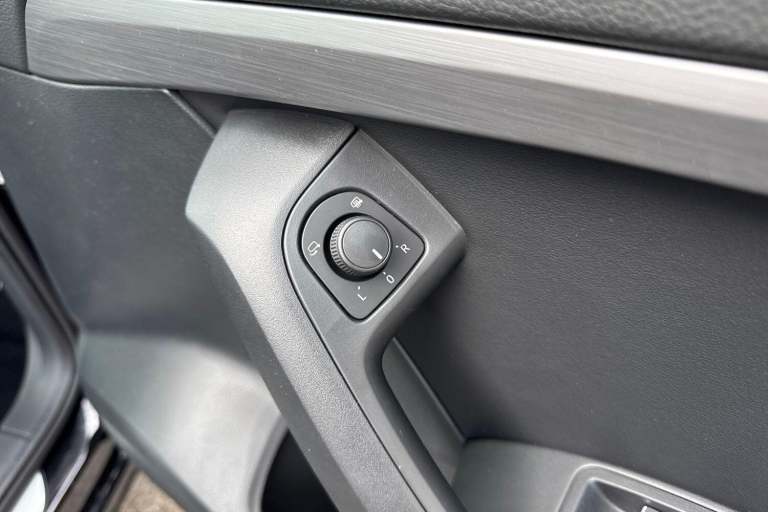 2025 SEAT Ateca 1.5 TSI EVO FR Black Edition Euro 6 (s/s) 5dr SUV PETROL Manual