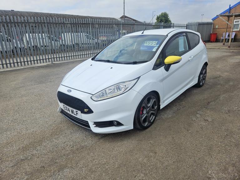 FORD FIESTA 1.6 T EcoBoost ST-2 2014
