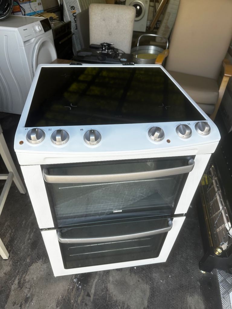 Zanussi ceramic electric cooker 