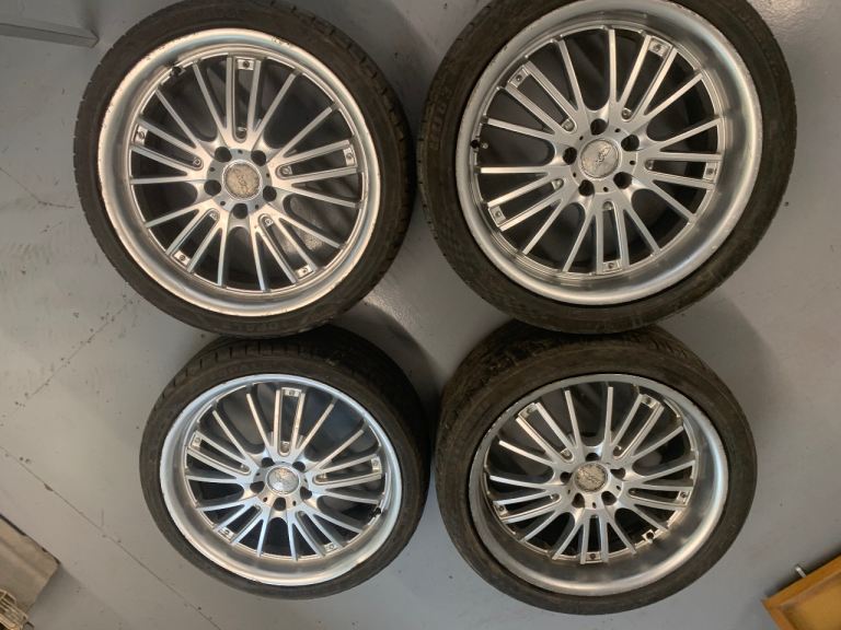 Axia alloy wheels 245/35/19 275/35/19