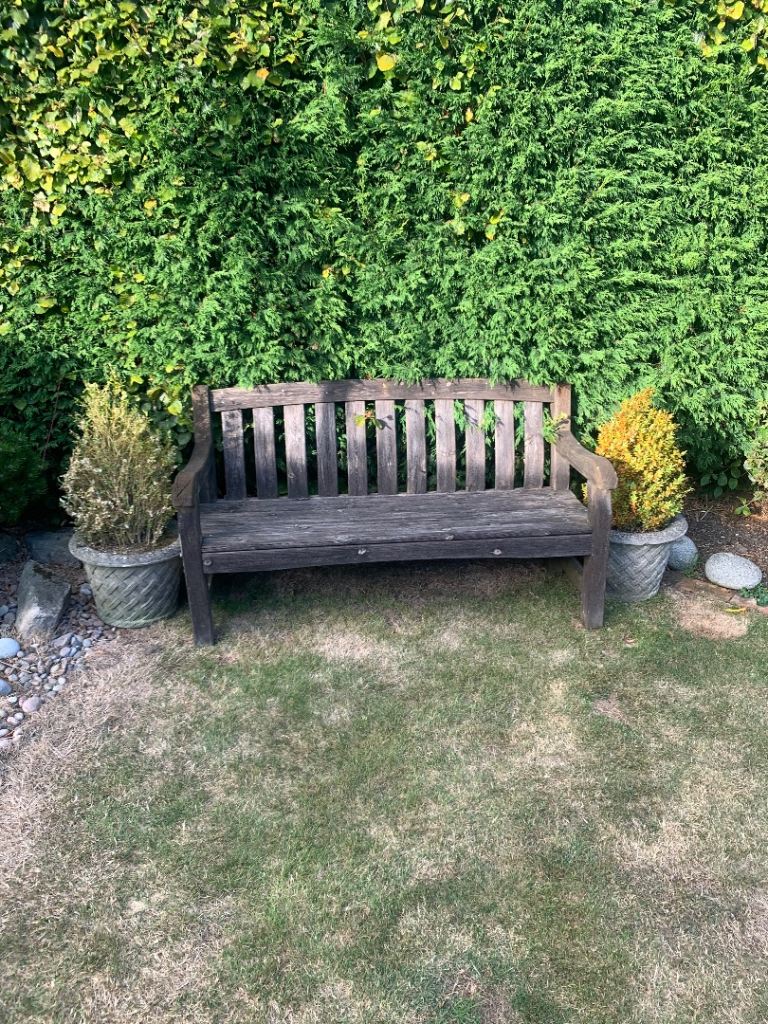 2 Large Stone Garden Planter Pots Good Condition