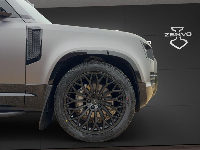  Land Rover Defender 110 3.0 D300 MHEV X-Dynamic HSE Auto 4WD Euro 6 (s/s) 5dr Diesel Automatic