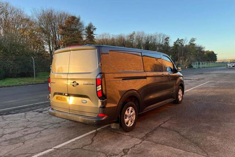 2025 Ford Transit Custom 320 Limited AUTO L2 LWB Double Cab In Van FWD 2.5 PHEV 232ps Low Roof Au...