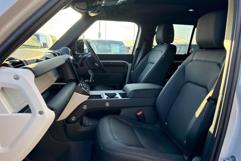 2025 Land Rover Defender 110 3.0 D250 MHEV X-Dynamic SE Auto 4WD Euro 6 (s/s) 5dr SUV Automatic