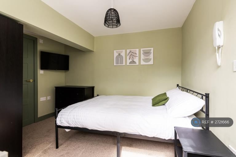 1 bedroom in College Avenue, Gillingham, ME7 (#2721666)