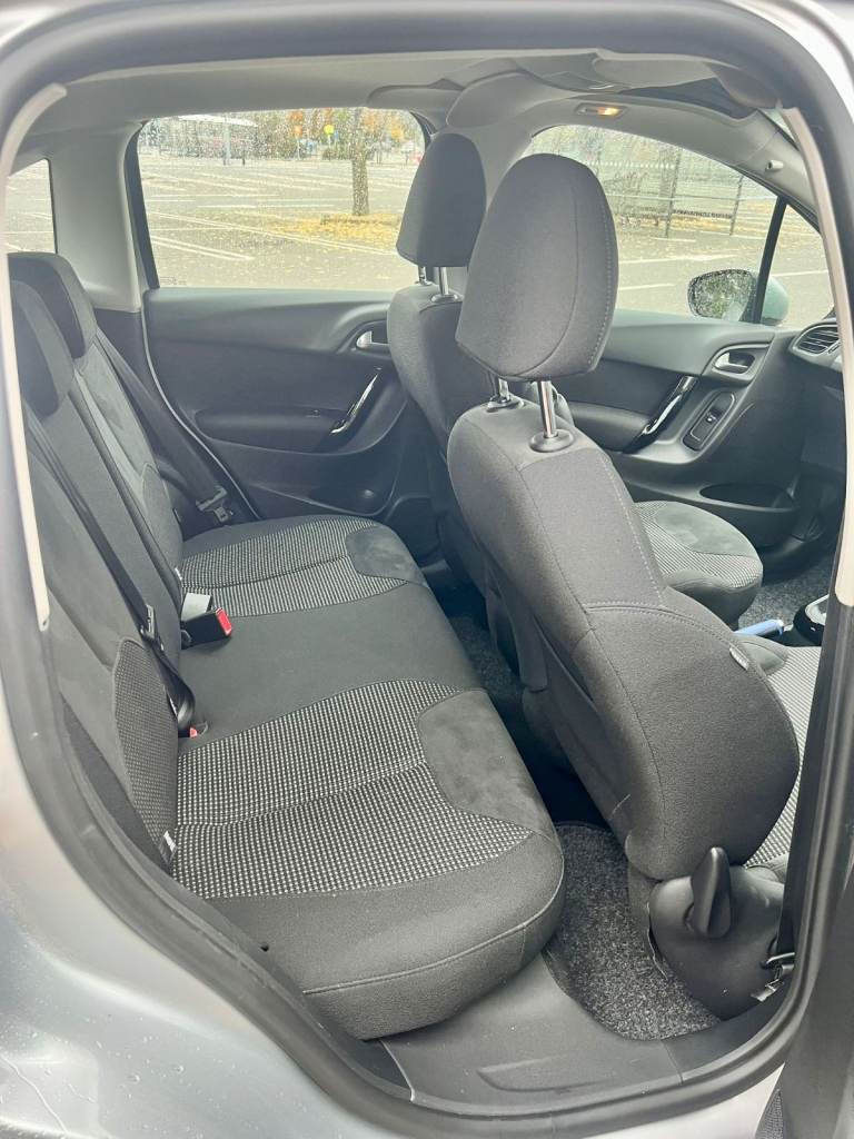 Citroen, C3, Hatchback, 2013, Automatic,Other, 1598 (cc), 5 doors