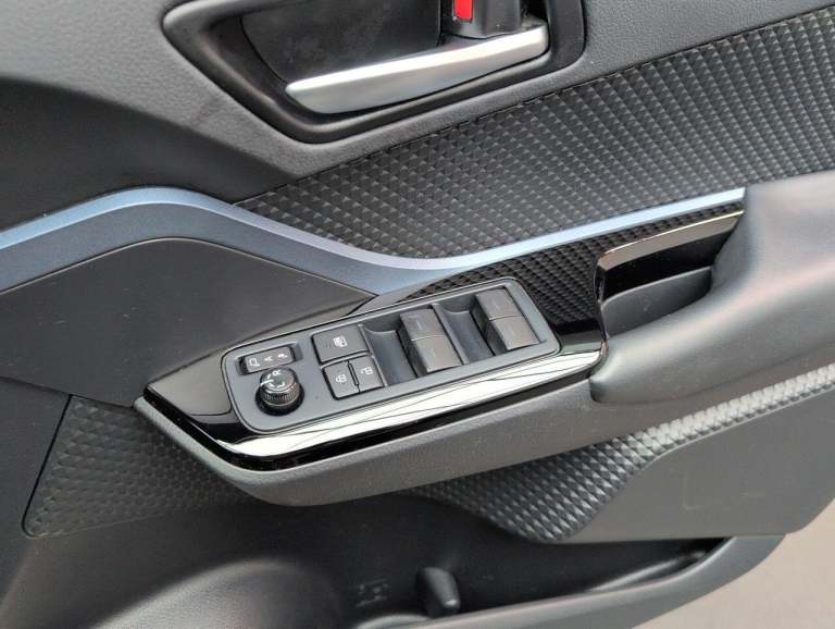 2021 Toyota C-HR 2.0 VVT-h GPF Design SUV 5dr Petrol Hybrid CVT Euro 6 (s/s) (184 ps) - ALLO HATC...