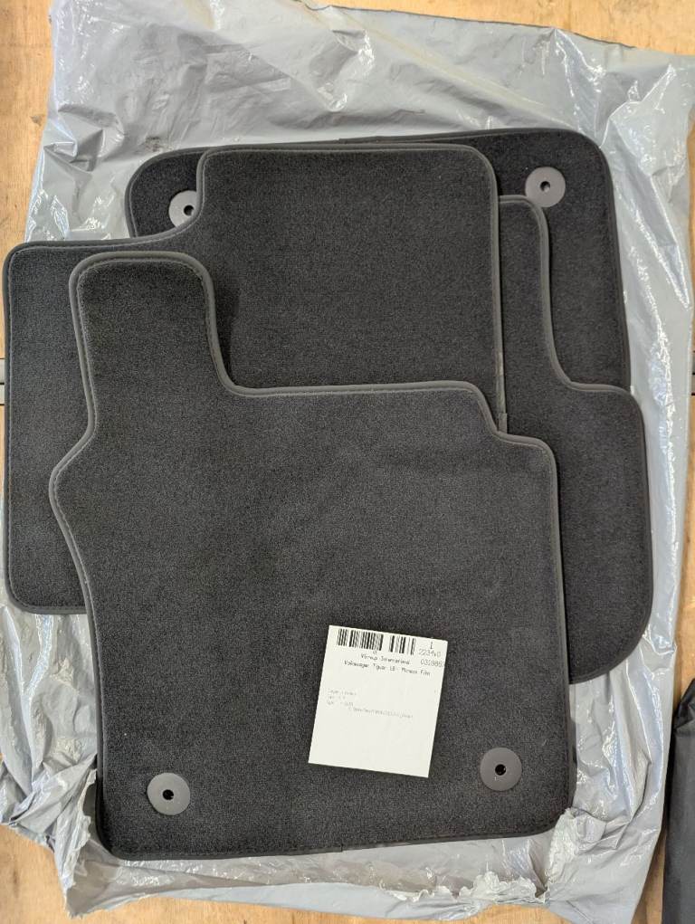 VW Tiguan Car Mat Set NEW 