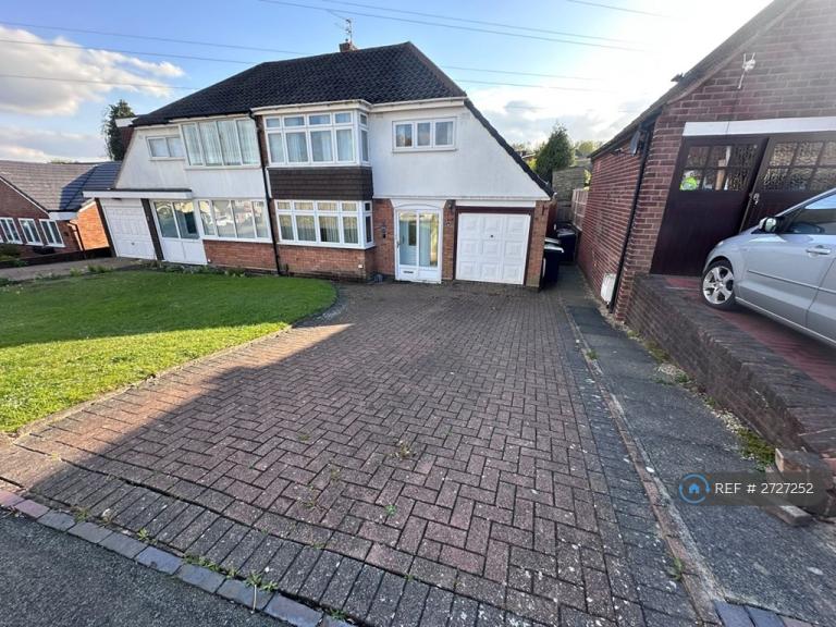 3 bedroom house in Tynedale Crescent, Wolverhampton, WV4 (3 bed) (#2727252)