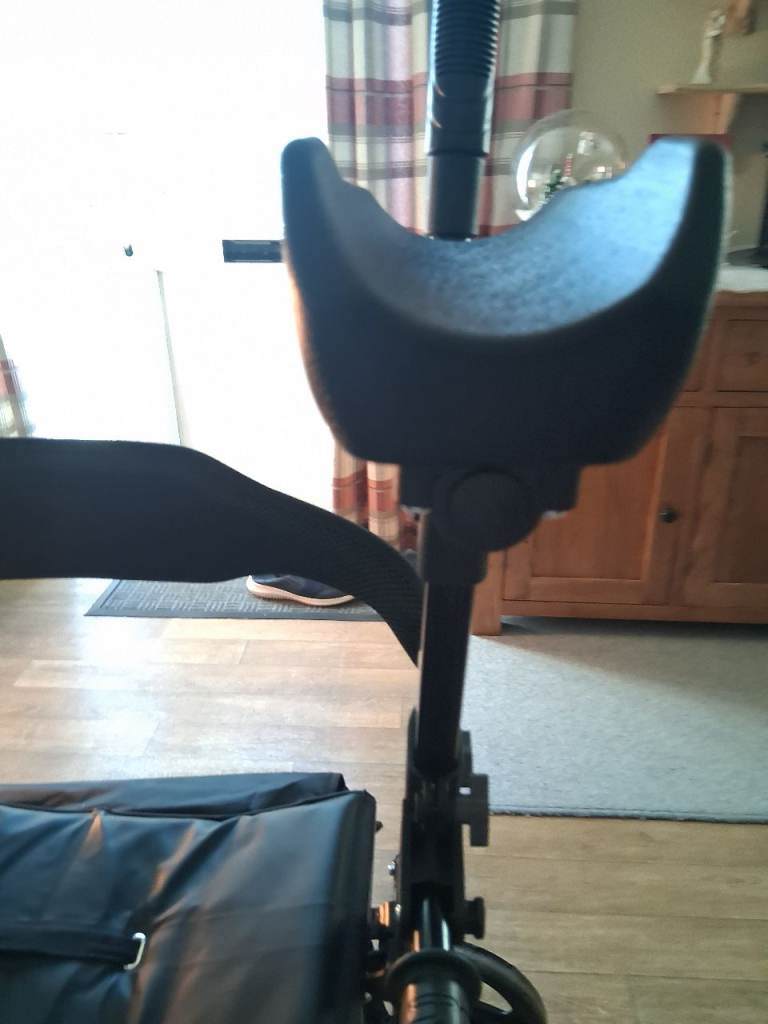 Helavo Arthritis Rollator