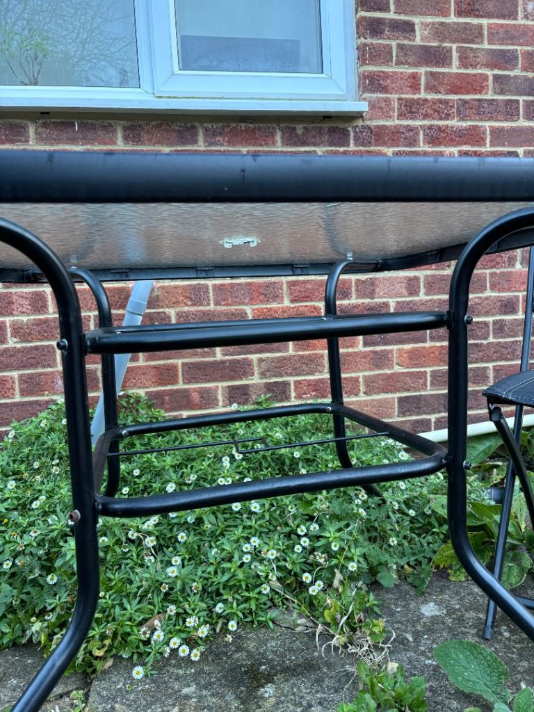 Garden Table & Chairs 